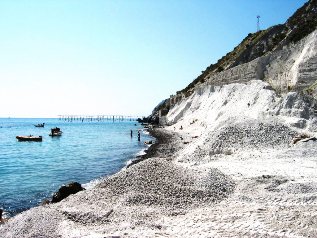 Spiaggia Acquacalda