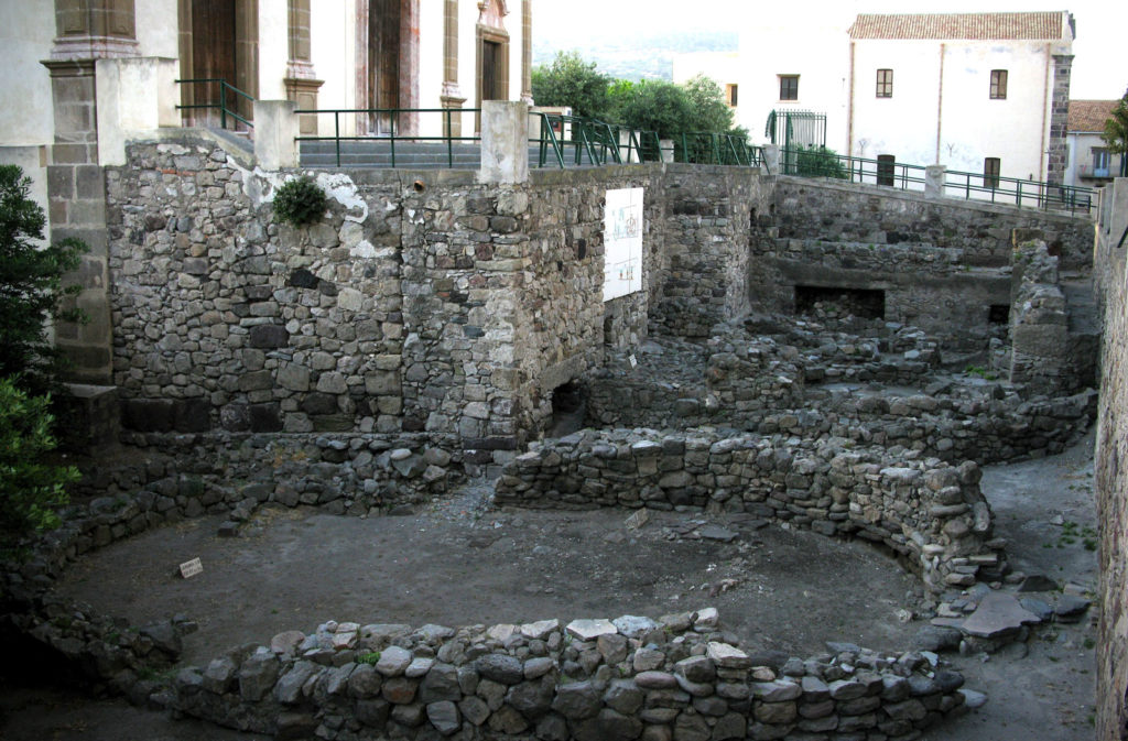 Cattedrale di San Bartolomeo - resti greco romani