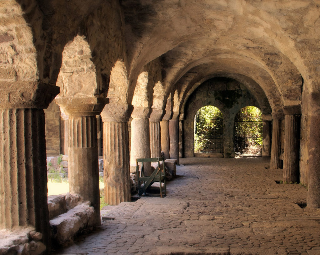 Il Chiostro Normanno di Lipari