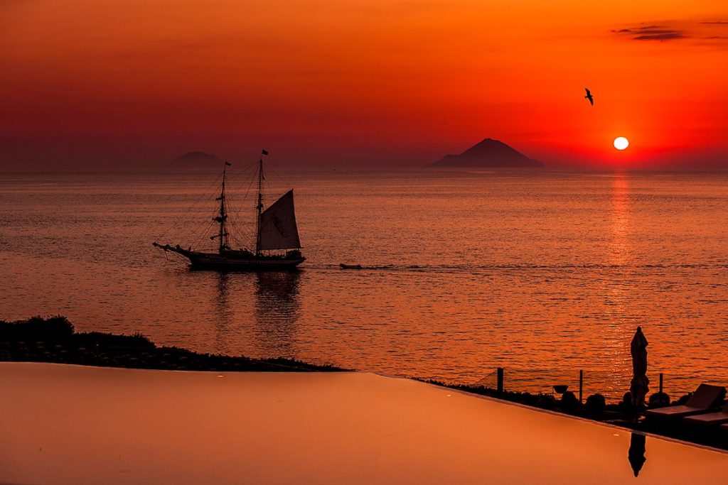 Vulcano tramonto